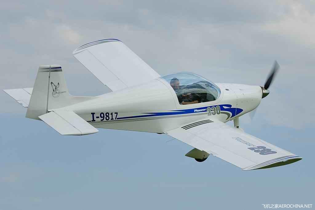 Alpi Aviation - Pioneer 200/30