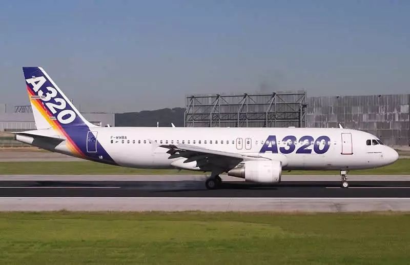 空客客机 - 空客A320
